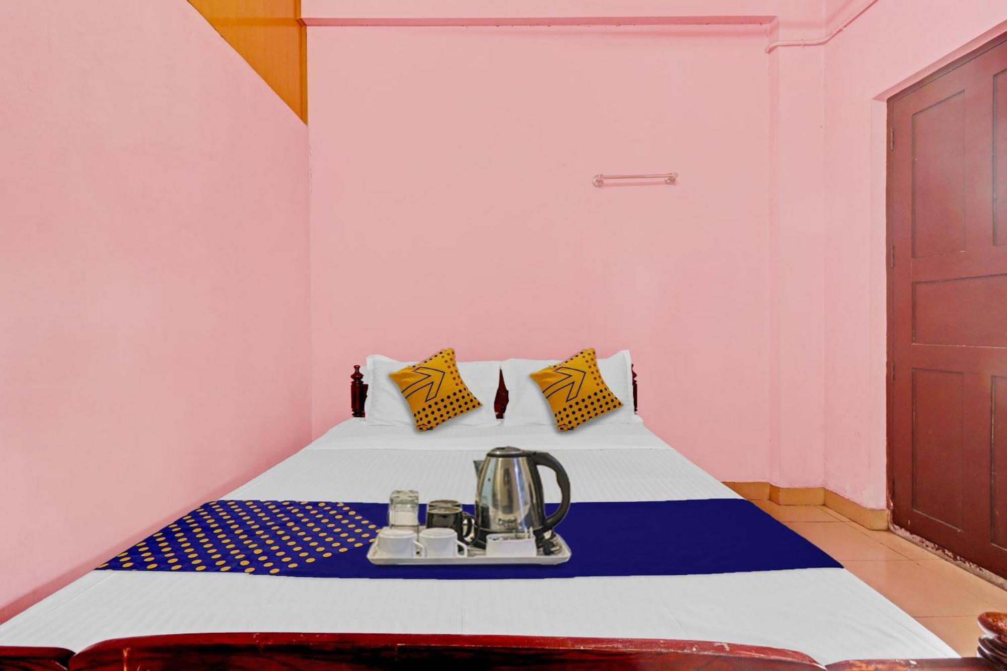Spot On Jayesh Guest House Nashik Exterior photo
