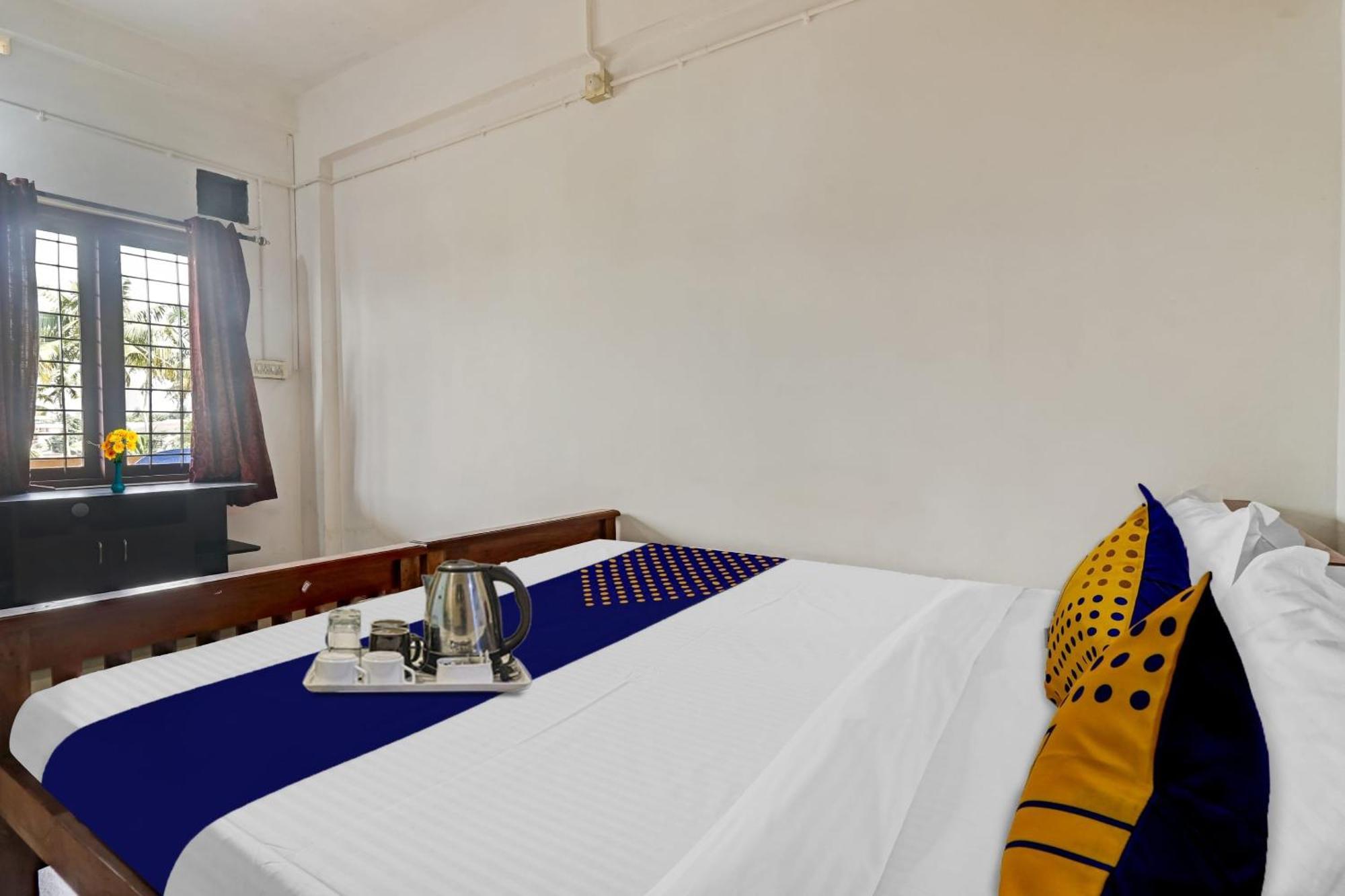 Spot On Jayesh Guest House Nashik Exterior photo