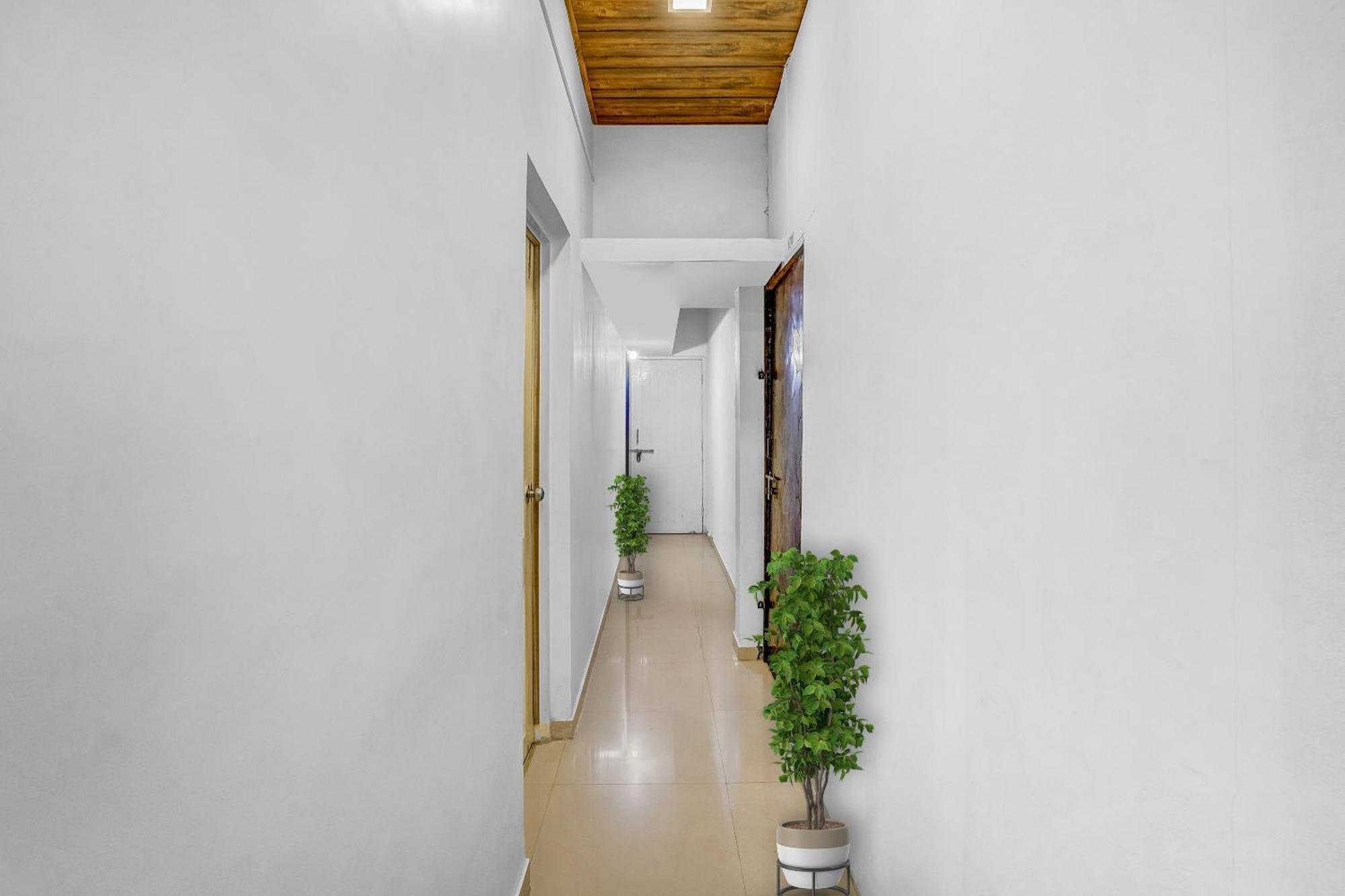 Spot On Jayesh Guest House Nashik Exterior photo
